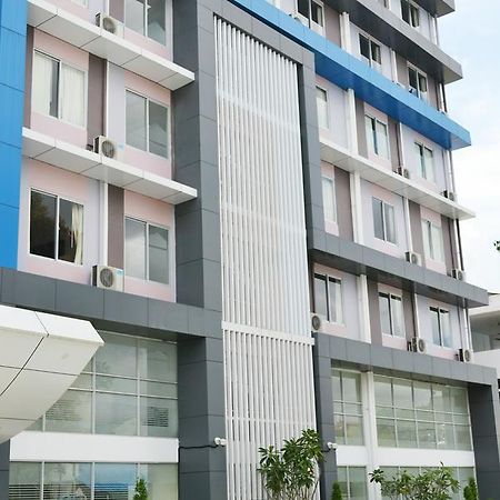 Hotel Broadway Yangon Bagian luar foto